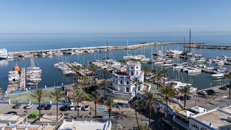 Foto 90b01d44-4759-44c5-8b8c-7ea4a69100fa. Apartament a Centro Estepona