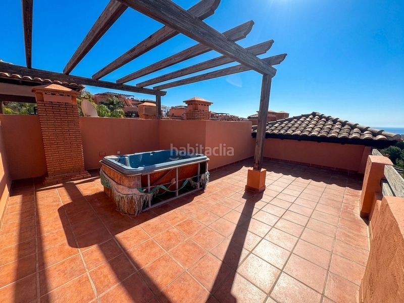 Foto 58f13353-fac1-4225-b391-e66ea6557f92. Àtic amb calefacció aparcament piscina a Casares golf - Casares del sol Casares