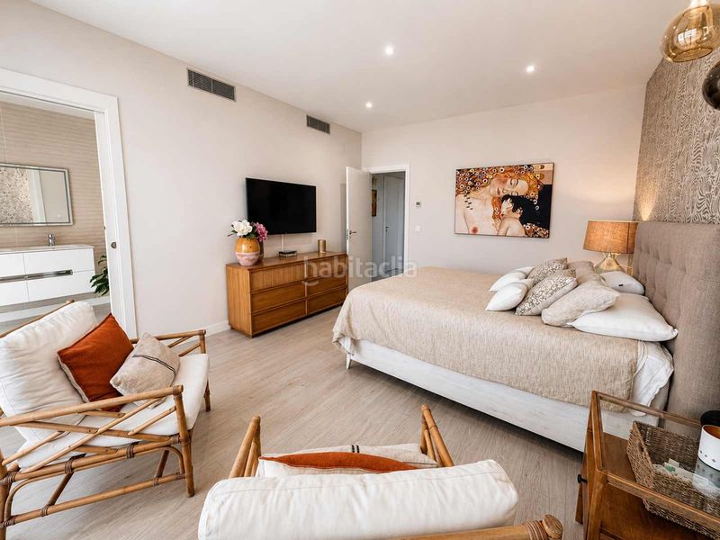Foto 16ee7762-daae-46d5-9d9d-c3744c00775a. Casa adossada amb calefacció aparcament piscina a Sotogrande