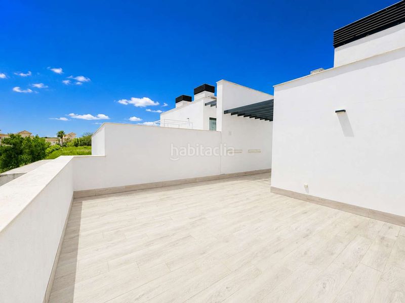 Foto ade40677-97e6-47ca-9350-74e182d74907. Casa adossada amb calefacció aparcament piscina a Sotogrande