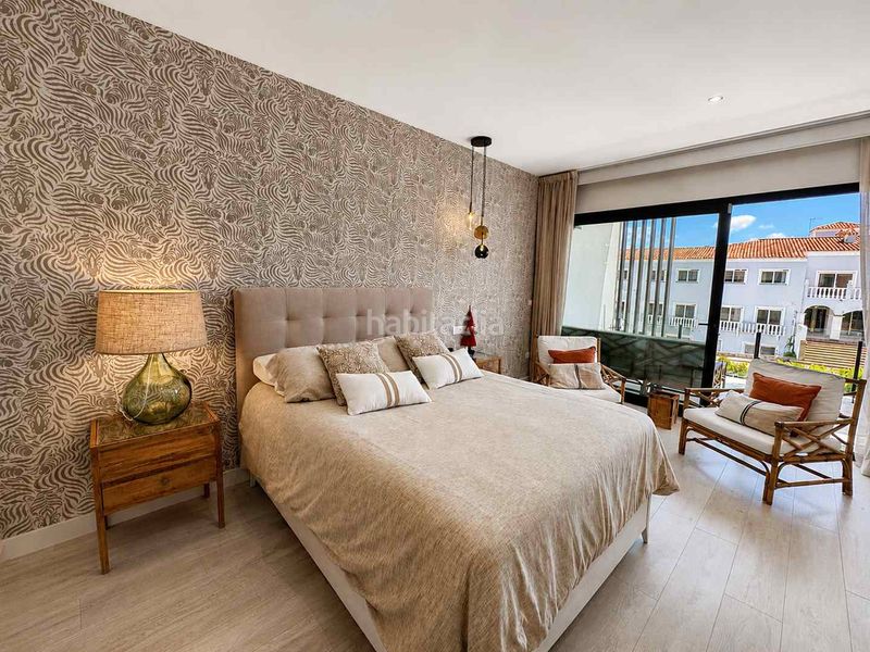 Foto d6fa753f-2a29-4c53-9fc7-7d8ddd578b36. Casa adossada amb calefacció aparcament piscina a Sotogrande