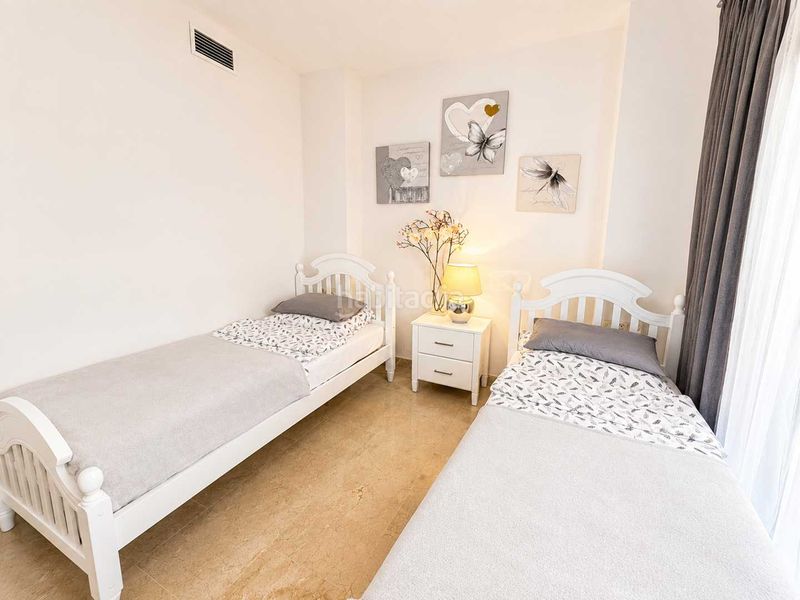 Foto 0c542db4-cc8a-4caa-9690-7f628783dcbd. Apartament amb calefacció piscina a San Luis de Sabinillas Manilva