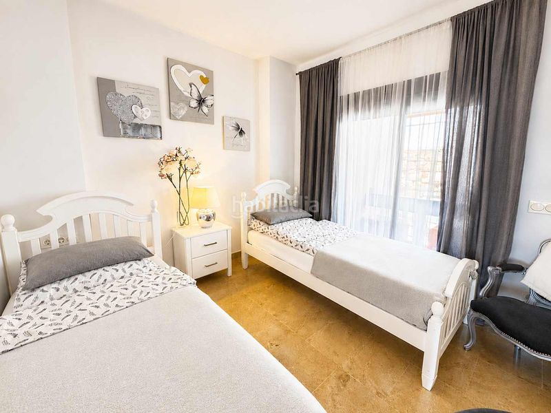 Foto 5fc34779-0ea0-4fa8-81f3-3bb13979b0a2. Apartament amb calefacció piscina a San Luis de Sabinillas Manilva