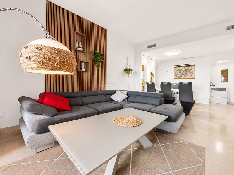 Foto 8d74366b-109f-4e85-a992-723779fa80d4. Apartament amb calefacció piscina a San Luis de Sabinillas Manilva