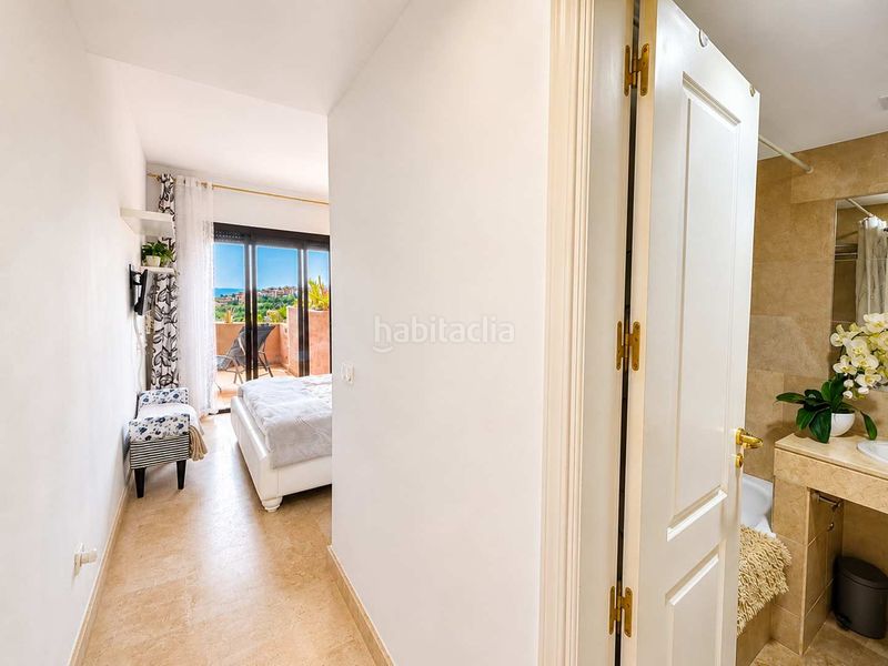 Foto d36acb58-c714-4553-9a5f-c6fbe57967e4. Apartament amb calefacció piscina a San Luis de Sabinillas Manilva