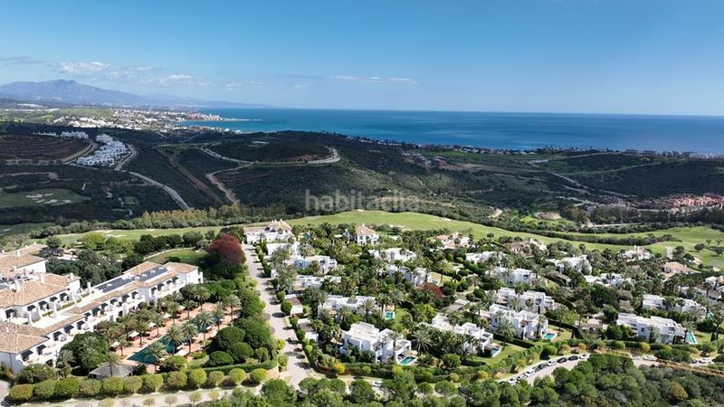 Foto 2c664900-dd7f-4177-84d5-2b5faa2000dc. Apartamento  con jardín privado y vistas al mar costa en Casares