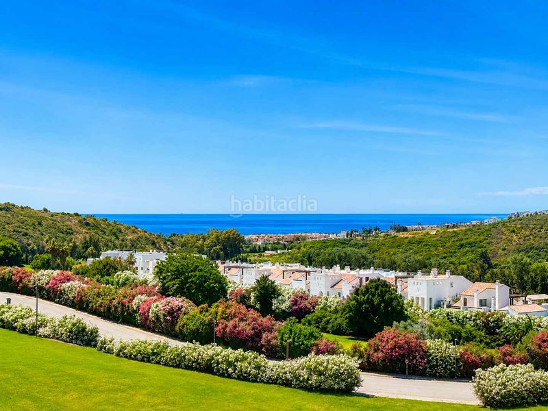 Foto d0f714a1-9099-4d72-9164-1309c5f18663. Àtic amb calefacció aparcament piscina a Casares golf - Casares del sol Casares