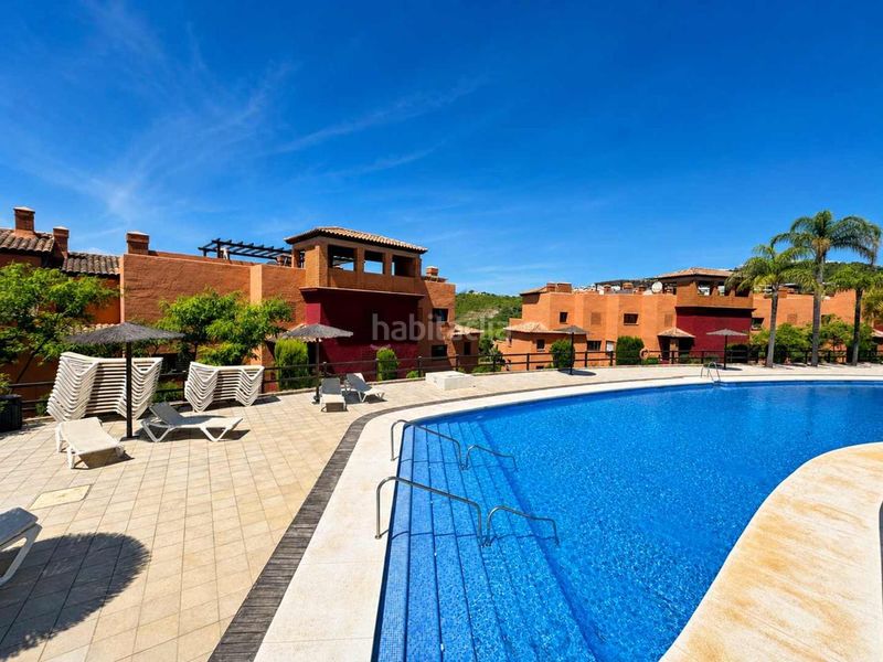 Foto 17e4d6dd-4a72-4fcf-ae35-56f4fe61ae22. Àtic amb calefacció piscina a Casares golf - Casares del sol Casares
