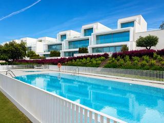Maison jumelée à Sotogrande Alto. Villa adosada de lujo en sotogrande alto.