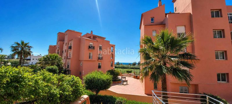 Foto 4f6df6ac-5c6e-4334-9572-8b934b9781a9. Planta baixa amb piscina a El Castillo Manilva