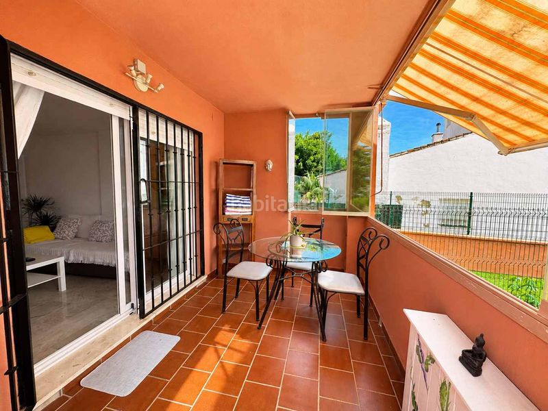Foto 5cd2a34a-fd42-451a-ab78-a99f0771703d. Planta baixa amb piscina a El Castillo Manilva
