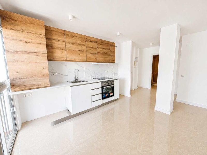 Foto 0dddcd17-cc6f-4e86-b942-afde41aaf8a9. Apartament amb piscina a San Luis de Sabinillas Manilva