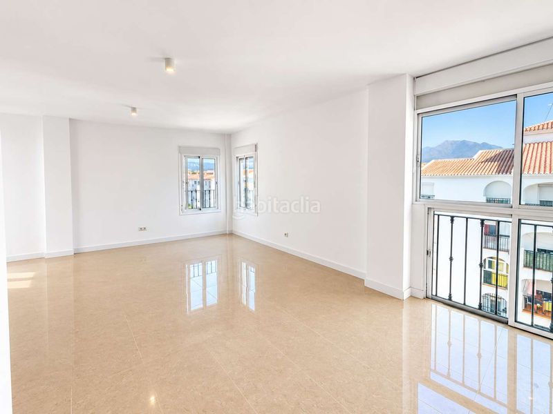Foto 0eb6b196-10ad-4798-bc13-02bb3440be9c. Apartament amb piscina a San Luis de Sabinillas Manilva