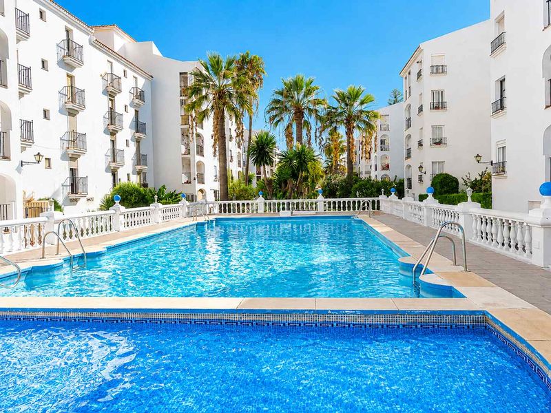 Foto 1d2b4135-d107-4025-9c43-5c64591069dc. Apartament amb piscina a San Luis de Sabinillas Manilva