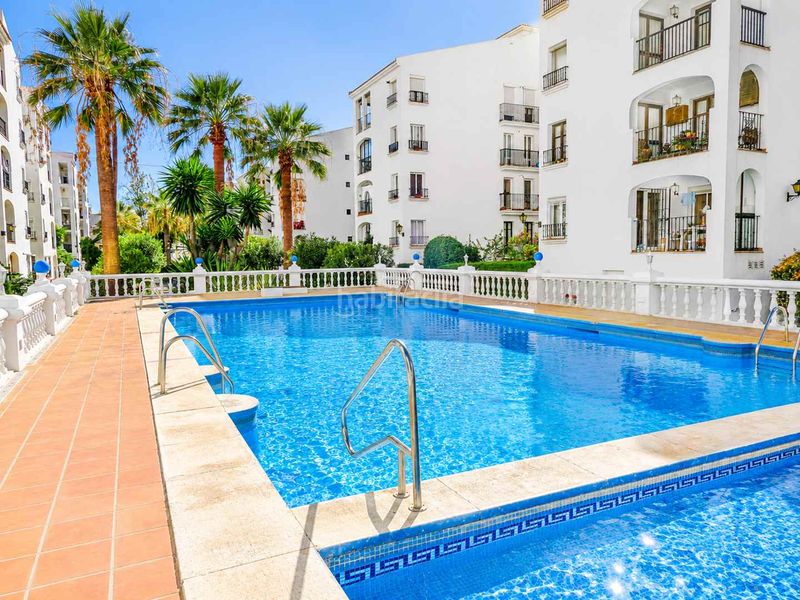 Foto 2439d23a-a3d8-4aa0-8fff-50ea7f3e5804. Apartament amb piscina a San Luis de Sabinillas Manilva