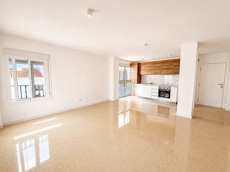 Foto 963d1a3f-d750-4b10-855b-cc582cf0a536. Apartament amb piscina a San Luis de Sabinillas Manilva