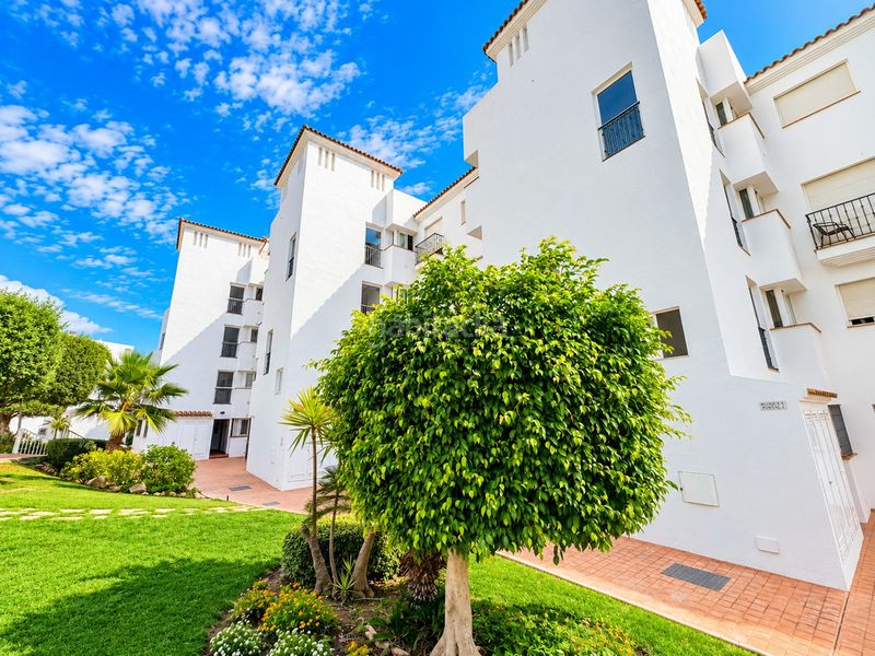 Foto a7d8e029-5fdd-4610-a6b8-46442c9e2e92. Ático  con vistas al mar cerca de la playa costa en Manilva
