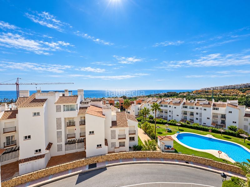 Foto b92a5c5d-baa0-4dd7-ac88-c5221b47f8ab. Ático  con vistas al mar cerca de la playa costa en Manilva