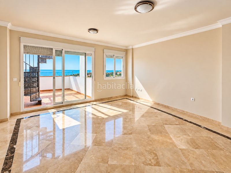 Foto cf8ffb06-119b-486b-a489-a7e46ca7203f. Ático  con vistas al mar cerca de la playa costa en Manilva