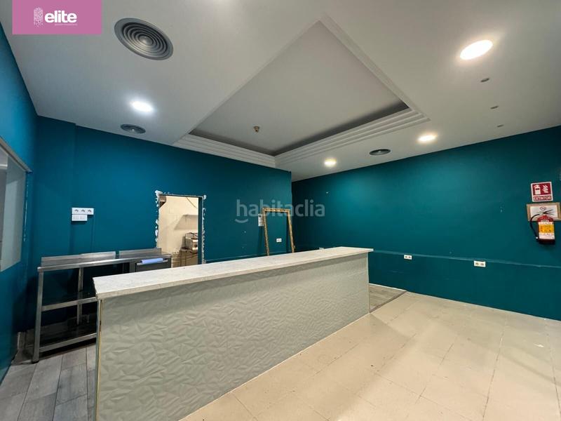 Foto c2eee66f-38d5-4766-b058-8dfb5bd47075. Location local commercial dans Centro Jerez de la Frontera