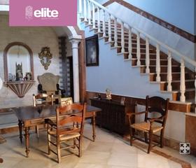 Casa en Caballero Bonald-S. Jos Obrero-Guadalcacn. Magnifica casa con oficina y local para celebraciones en zona no