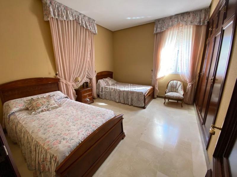 Foto fc237ee1-a891-47ff-a321-6c9880377687. Chalet magnifico chalet proximo avenida alvaro domecq en Jerez de la Frontera