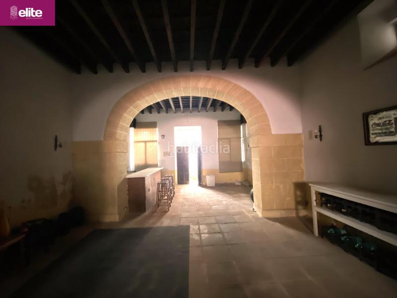 Foto 210b8a1d-37f5-4933-8339-b947a55993c4. Casa amb aparcament a Centro Jerez de la Frontera