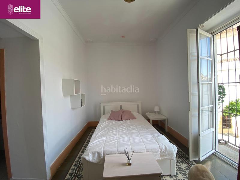 Foto c217389d-12fc-49fe-9d1c-b6dd9728e10d. Casa amb aparcament a Centro Jerez de la Frontera