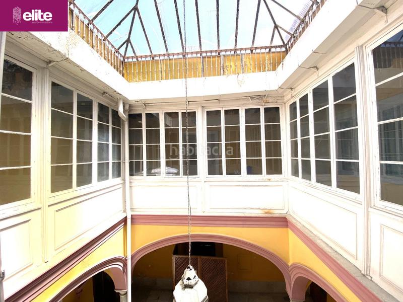 Foto dfca3f7e-9001-42a0-b89c-55096e1767e0. Casa amb aparcament a Centro Jerez de la Frontera