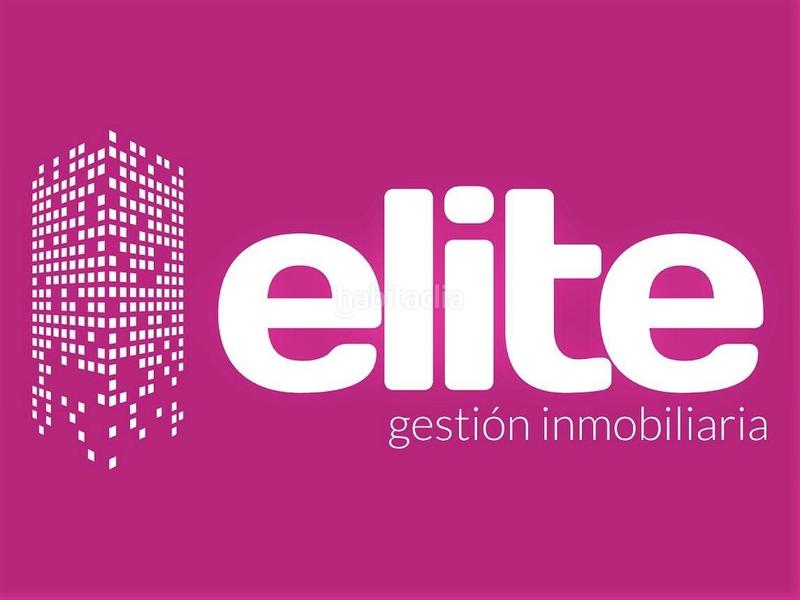 Foto f58921df-ea59-4fad-acda-afd52f1235f0. Casa amb aparcament a Centro Jerez de la Frontera