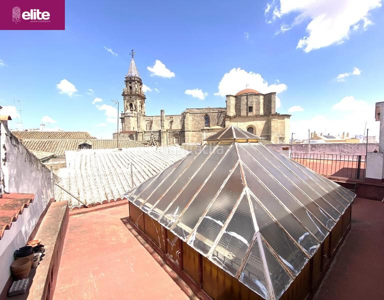 Foto fc3effa6-408e-4cf5-9263-ee2e01cdafda. Casa amb aparcament a Centro Jerez de la Frontera