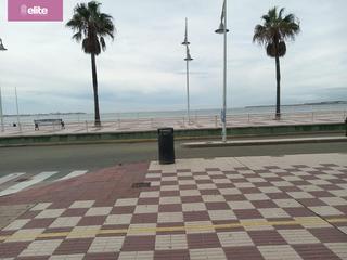 Rent Office space in Pago Alhaja. Estupendo local en alquiler en valdelagrana