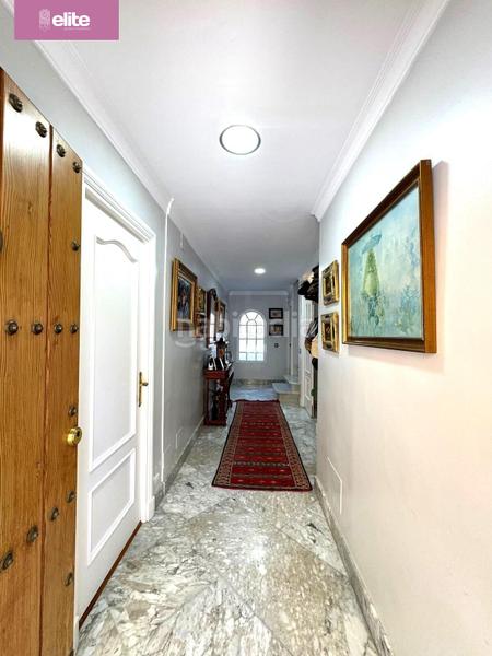 Foto f73bd6fb-34e6-4e26-b9f8-b909cabd2365. Chalet maravilloso casa en Montealto reformado en Jerez de la Frontera