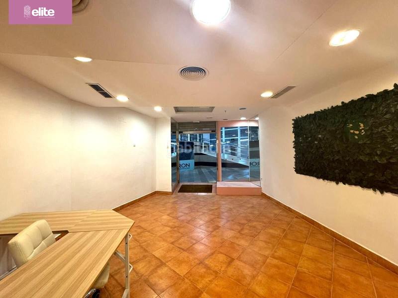 Foto f6008bd2-fc82-4047-adb3-30a17b1610e1. Alquiler local comercial  en zona Centro de 2 plantas en Jerez de la Frontera