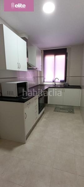 Foto 1695f15e-59f8-4250-bc99-b46ef939c61b. Pis amb aparcament piscina a El Rocío - La Milagrosa Jerez de la Frontera