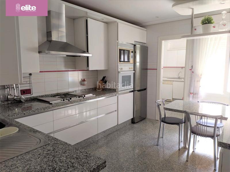 Foto 27afaff3-261a-4130-bf17-62e29d889af8. Piso maravilloso piso en El Altillo con piscina en Jerez de la Frontera