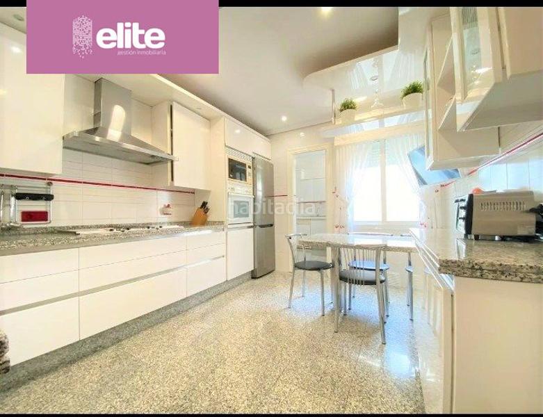 Foto 800481b8-3617-4db2-92a1-e384ba6050a5. Piso maravilloso piso en El Altillo con piscina en Jerez de la Frontera