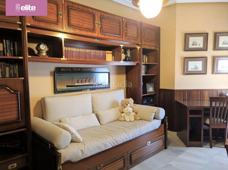 Foto a3be7154-12db-426f-a15a-e28252efd38a. Piso maravilloso piso en El Altillo con piscina en Jerez de la Frontera