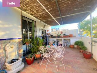 Casa a Puertas del sur - Guadabajaque. Magnifica  casa de 3 plantas en la zona sur totalmente reformada