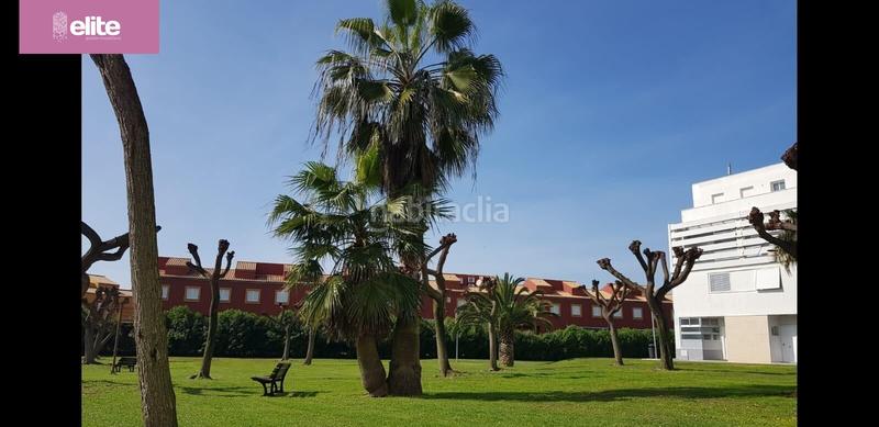 Foto 7e169874-3296-45f5-85bd-0dd4f1717fd4. Location duplex avec parking piscine dans Costa Ballena - Largo norte Rota