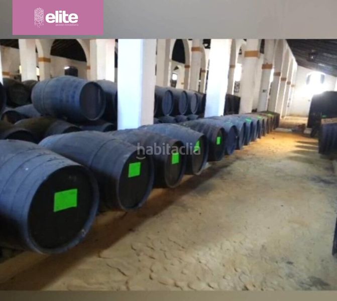 Foto d2a461e3-e9c0-4680-887c-ce5201cb7438. Edifici a Barriada España - San Pedro Jerez de la Frontera