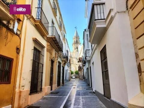 Foto ec495b4b-b0aa-4832-8481-8e3be5d5f27c. Casa a Centro Jerez de la Frontera
