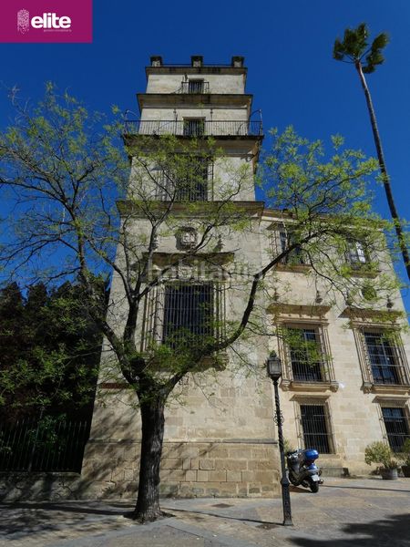 Foto 678a846a-83d1-4063-a783-03036c1af649. Casa a Centro Jerez de la Frontera