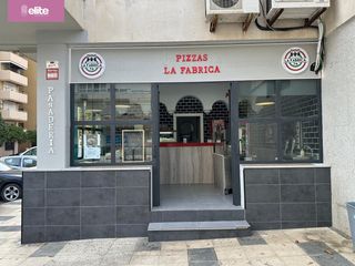 Traspàs Local Comercial a Parque Avenida. Magnifico local en jerez 74