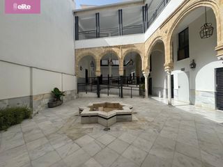 Miete Etagenwohnung in Centro. Magnifico piso en alquiler con posibilidad de garaje y trastero
