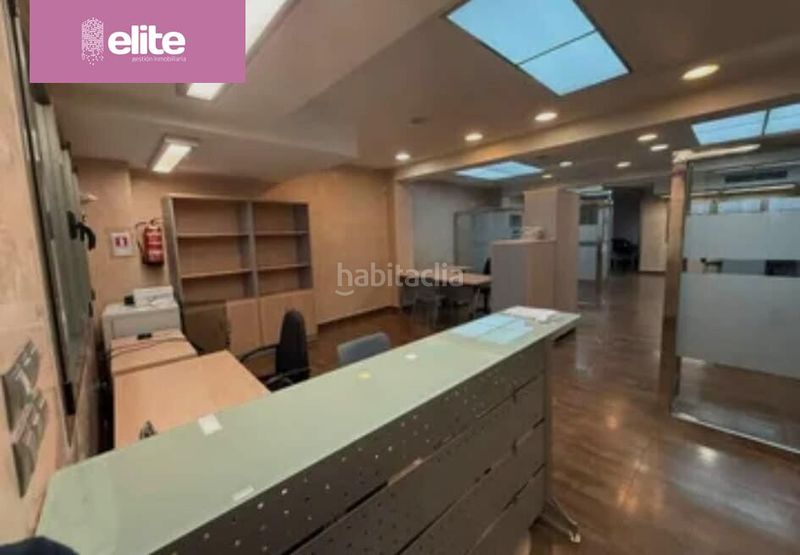 Foto 687650f8-8120-4556-98ee-caceb5f24b6d. Casa amb aparcament a Centro Jerez de la Frontera