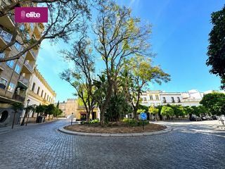 Piso en Centro. Magnifico piso en el centro de jerez para reformar