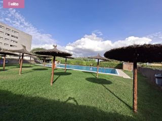 Pis a Chapín - Campus Universitario - Navinco. Estupendo piso en chapin con piscina