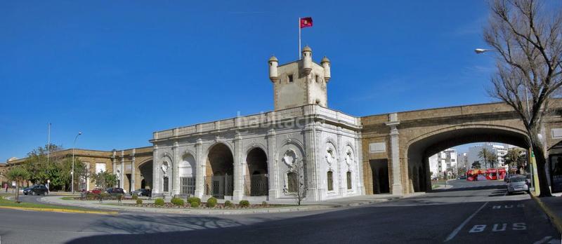 Foto 63e9bb73-da97-47f0-a9c7-162a1ac09a22. Appartement dans sopranis 4 dans El Pópulo - Santa María Cádiz