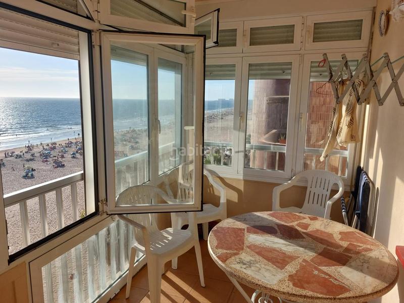 Foto f0f609a7-d4d3-4715-83c4-e9fe0152925c. Rent flat in Paseo Marítimo - San José - La Laguna Cádiz